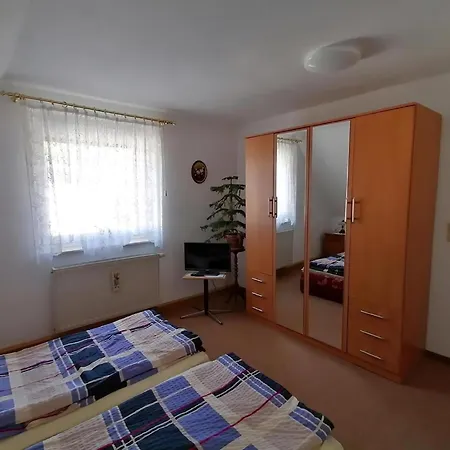 Im Haus Am Waldrand In * Freital